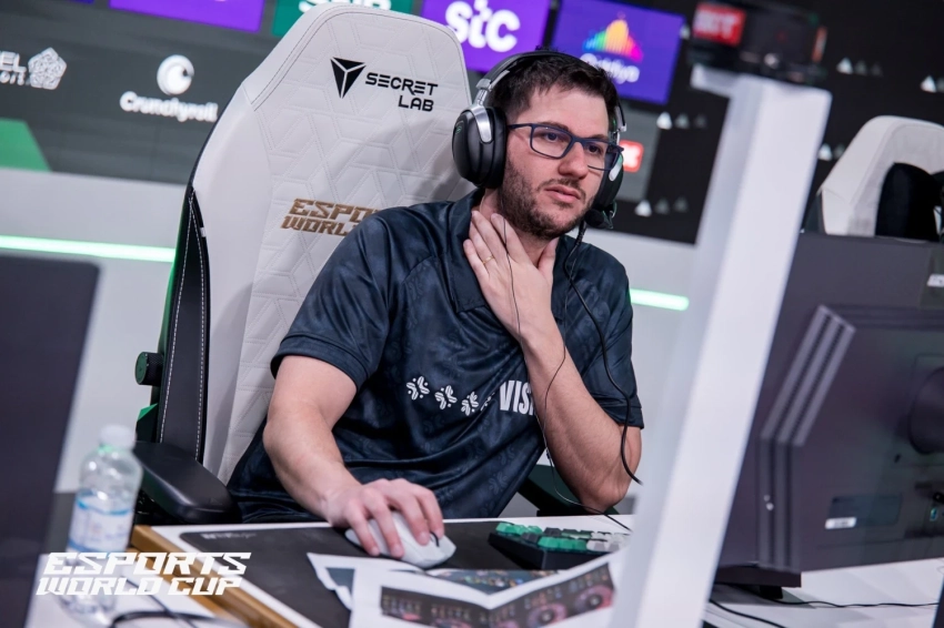 Экс-тренер PARIVISION по Dota 2 объяснил почему нельзя идти в киберспорт ради денег